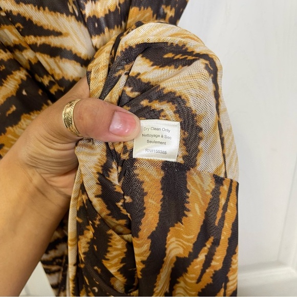 RONNY KOBO
Uzina Mesh Animal Print Round Neck Sleeveless Maxi A-Line Dress Sz M - Picture 14 of 14